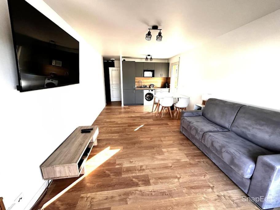 Apartment Superbe Climatise Avec Terrasse Proche *